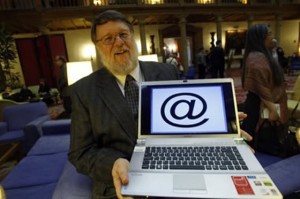 Ray Tomlinson,Email,Invention of email,@